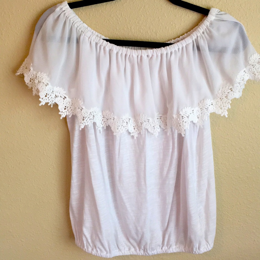 Michael by Michael Kors White short sleeve top 🌸